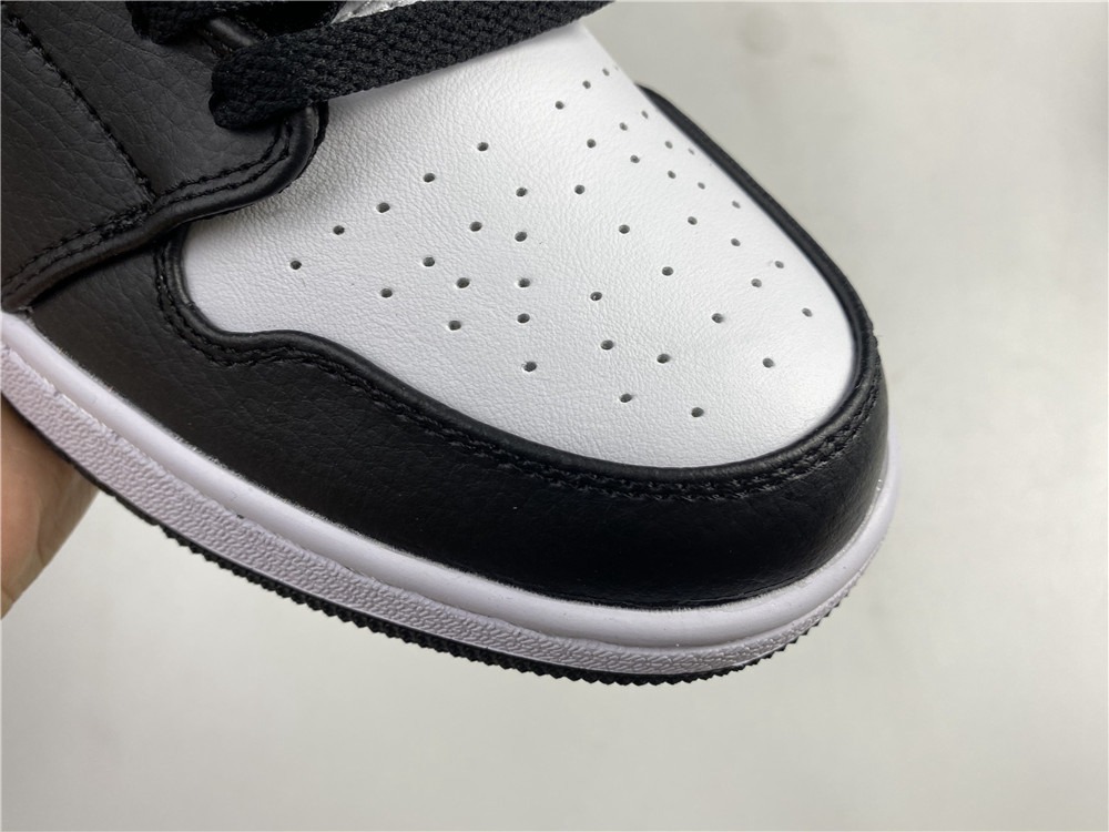 Air Jordan 1 Mid White Shadow 554724-073